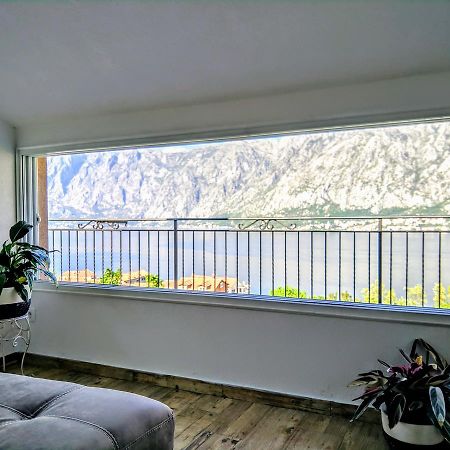 Lux Apartments Fabris Kotor Luaran gambar