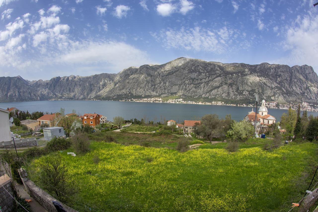 Lux Apartments Fabris Kotor Luaran gambar