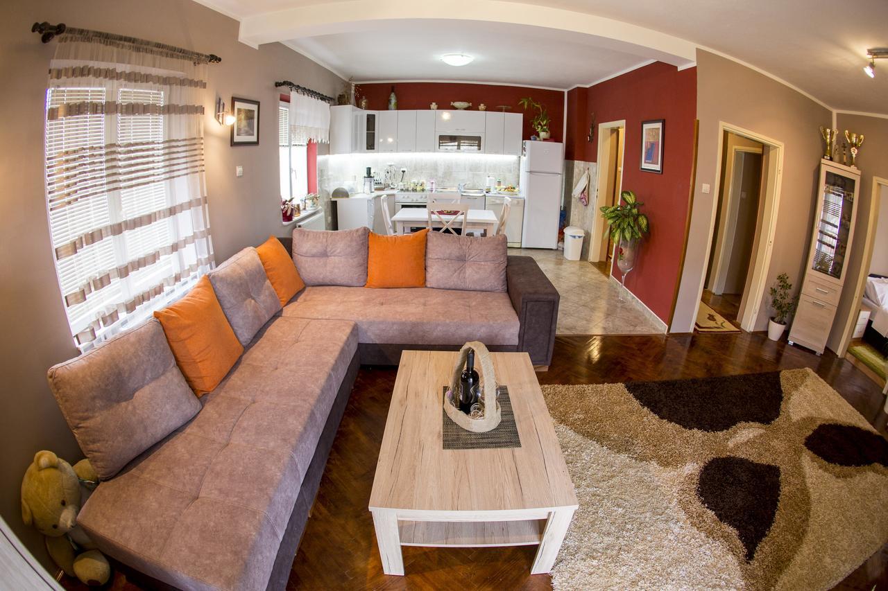 Lux Apartments Fabris Kotor Luaran gambar