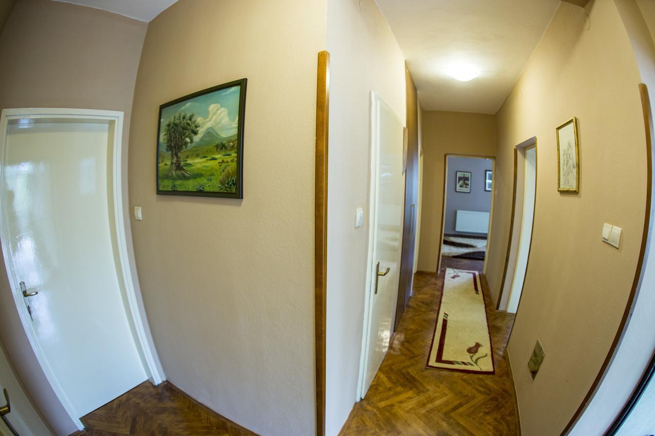 Lux Apartments Fabris Kotor Luaran gambar